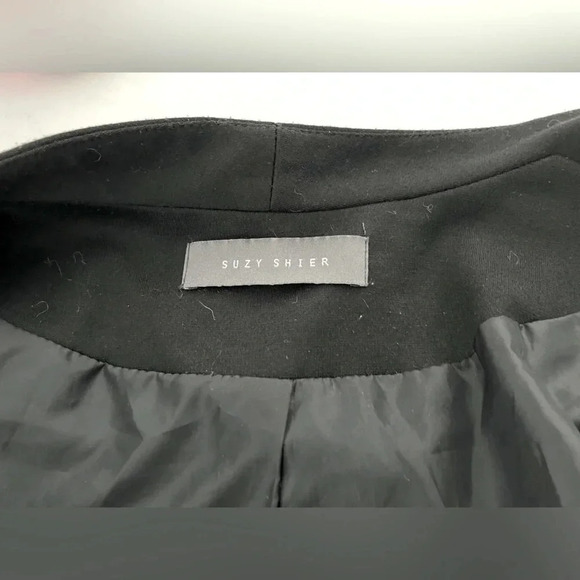 Suzy Shier/💰2 FOR $10💰Black detailed shoulder blazer/ Size US M - Picture 7 of 10